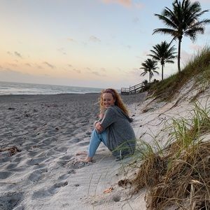 Meet your Posher, Helen